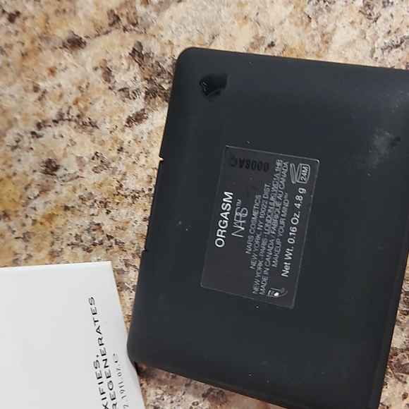 NEW mask/blush - Picture 3 of 3